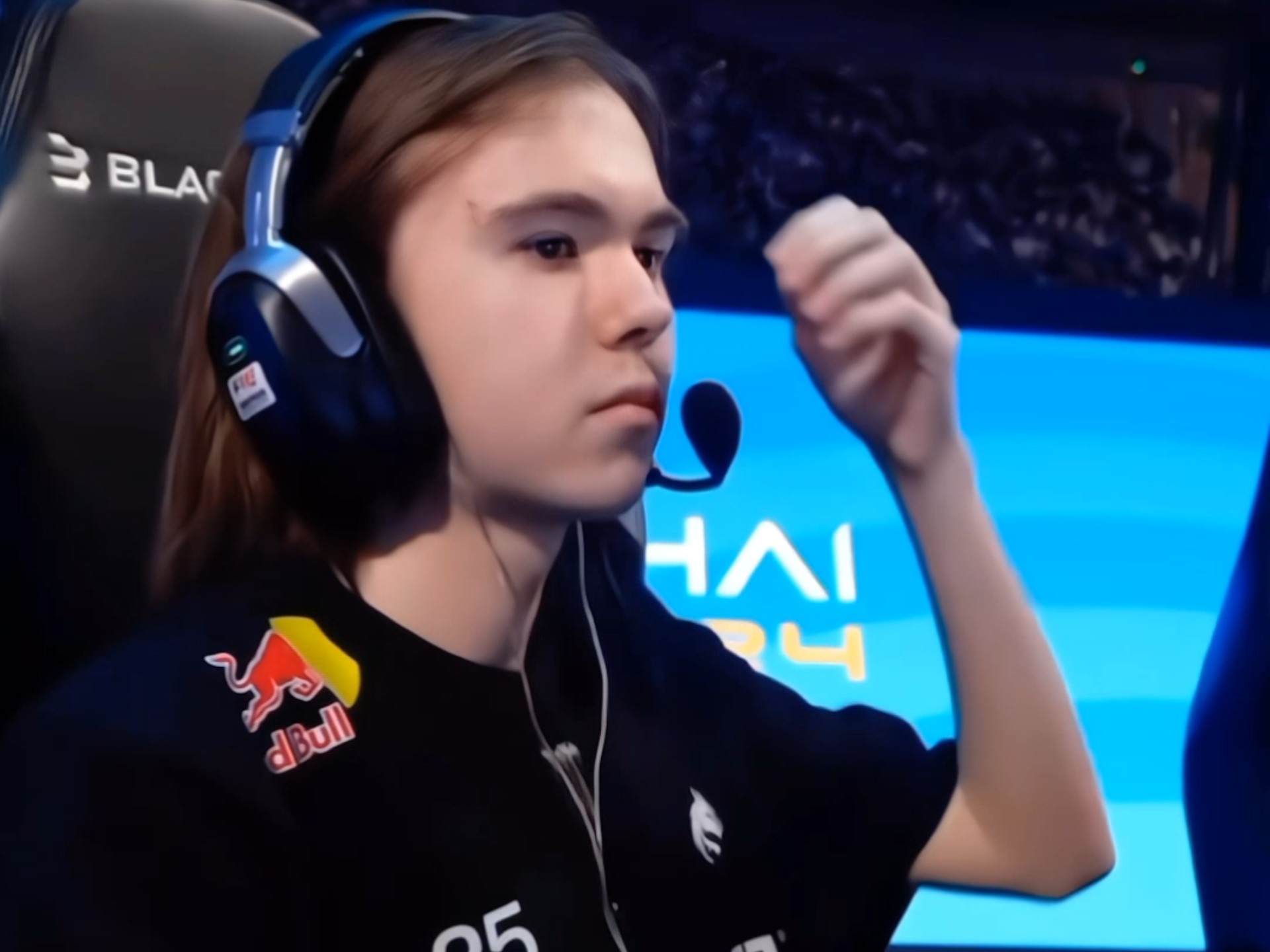 了一位来自 了一位来自