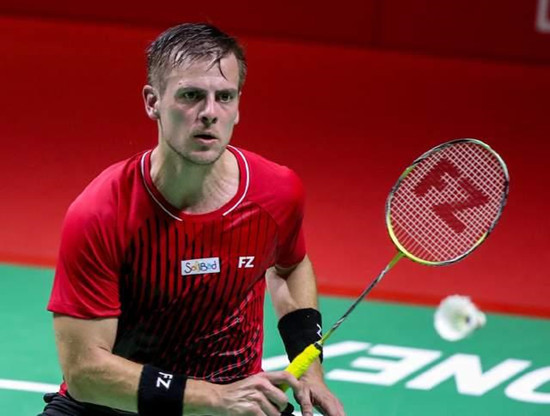 莱昂尼有三 莱昂尼有三